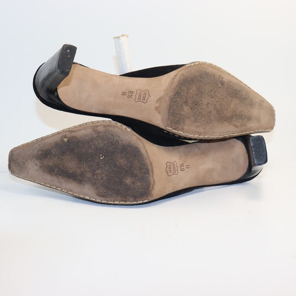 Vero Ve Italian suede low heel mules in size 8.5N - Picture 7 of 7